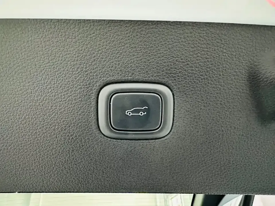Nio EC6