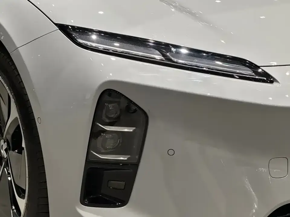Nio ET5T