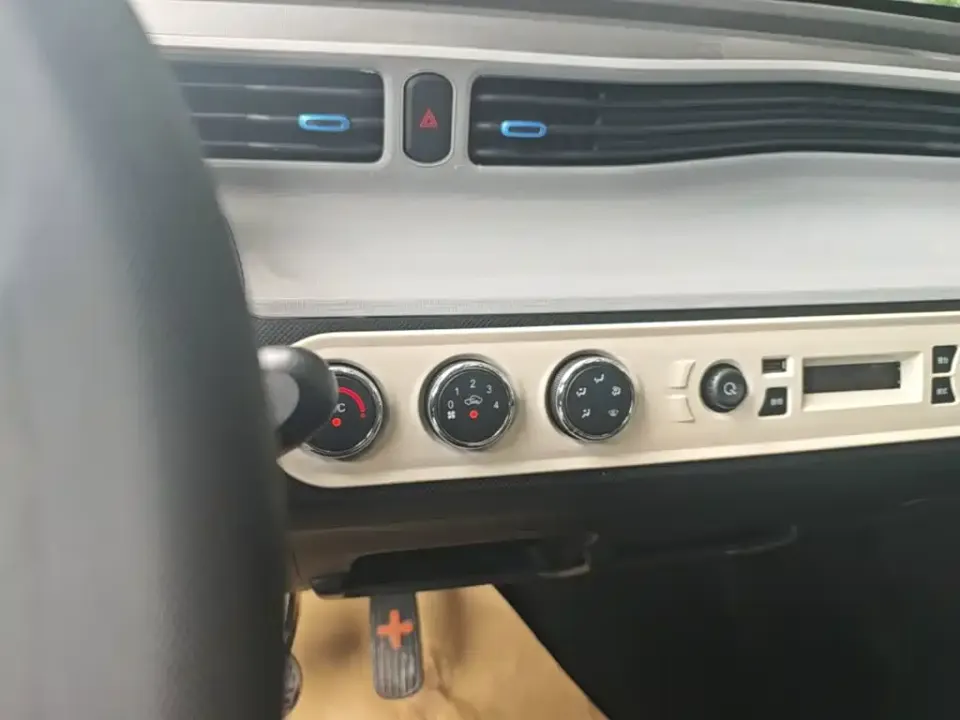Wuling MINIEV