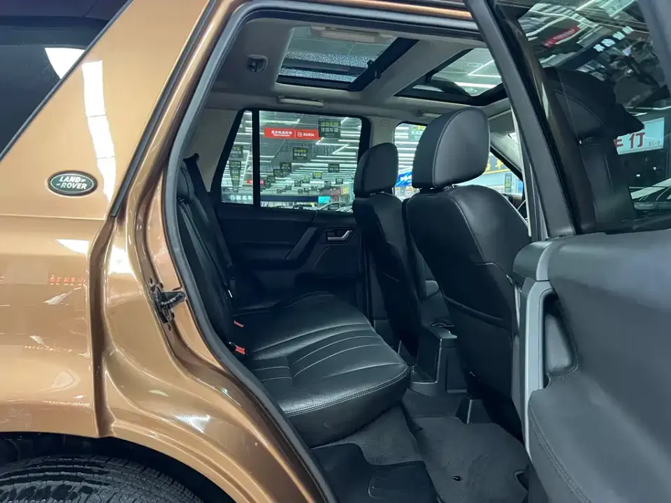 Land Rover Freelander 2