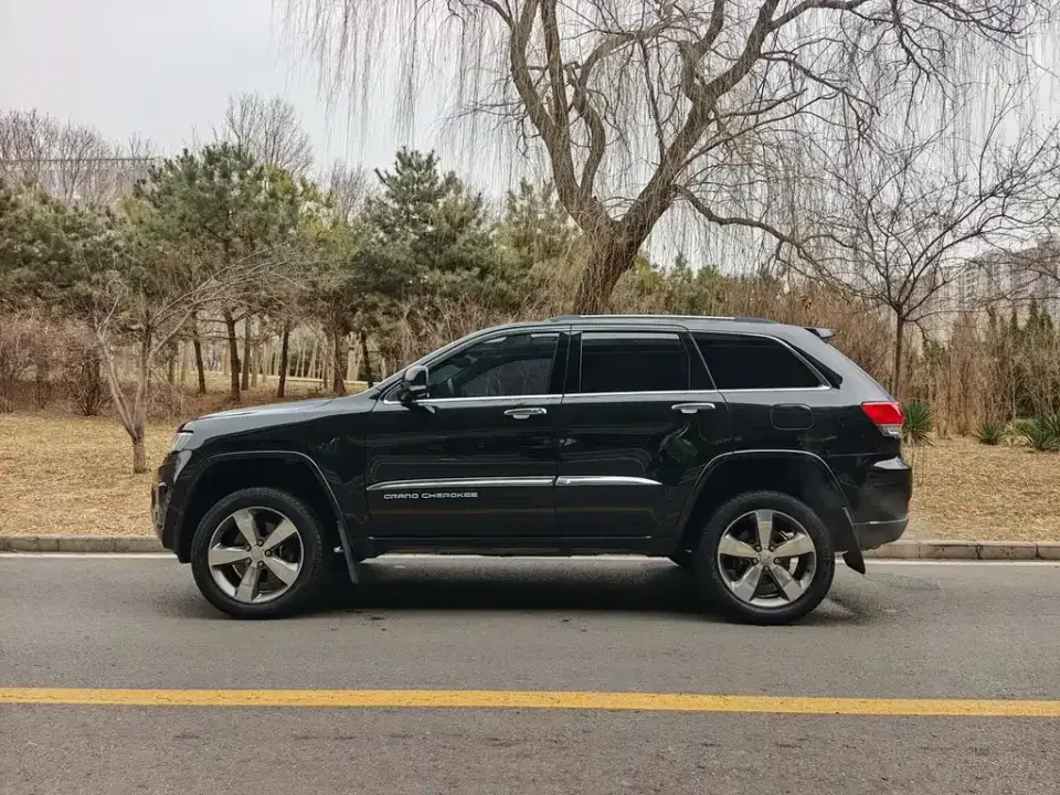 Jeep Grand Cherokee (Import)