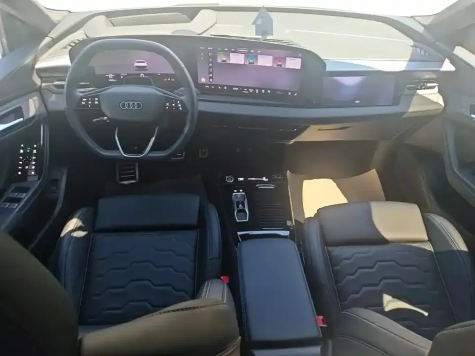 Audi Q6L e-tron