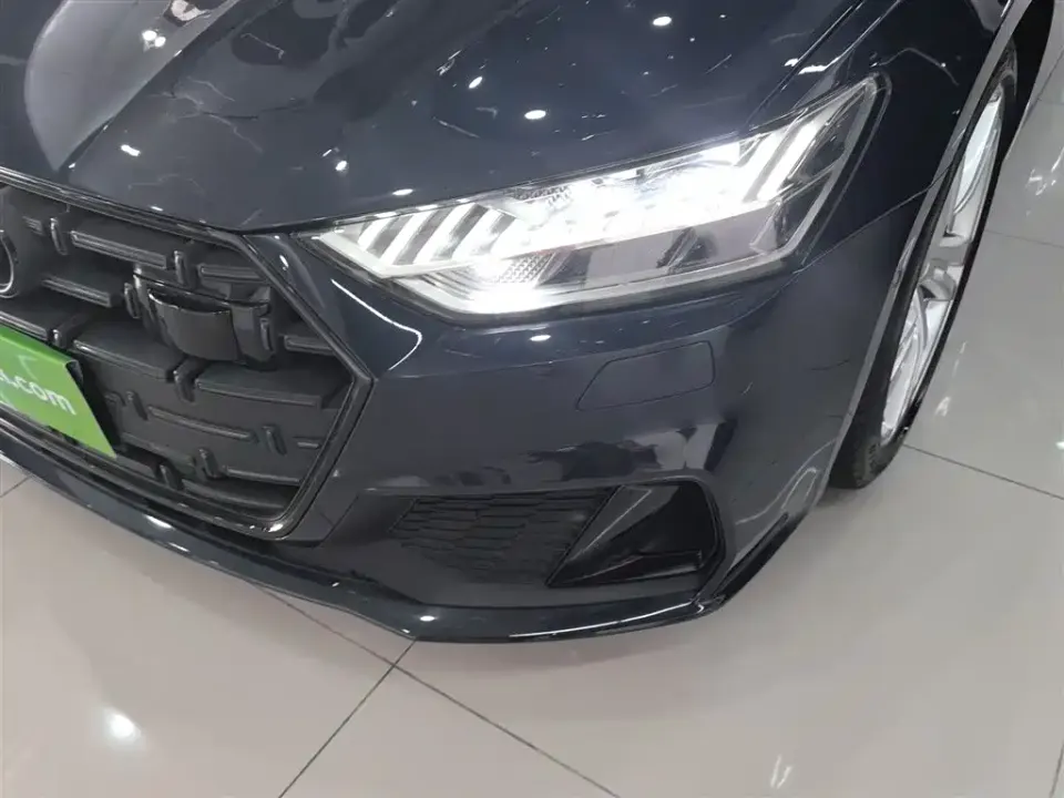 Audi A7L
