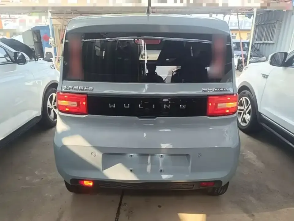 Wuling MINIEV