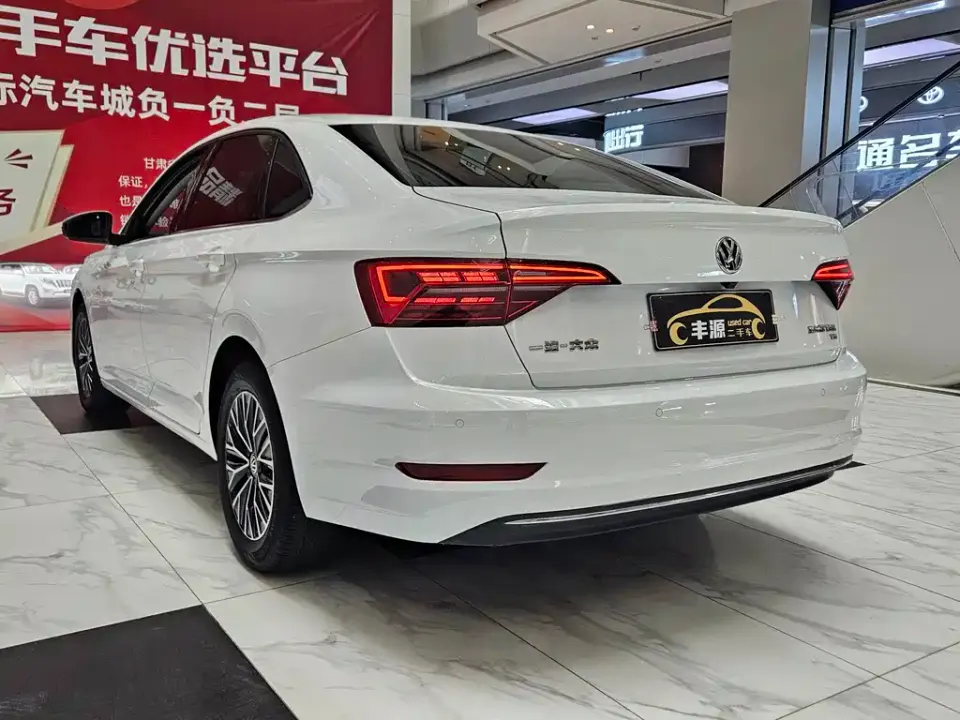 Volkswagen Sagitar