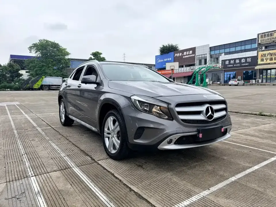 Mercedes-Benz GLA