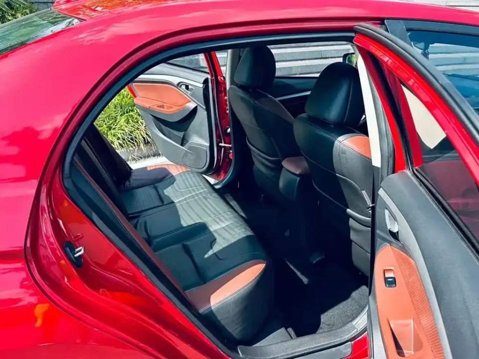 BYD G5