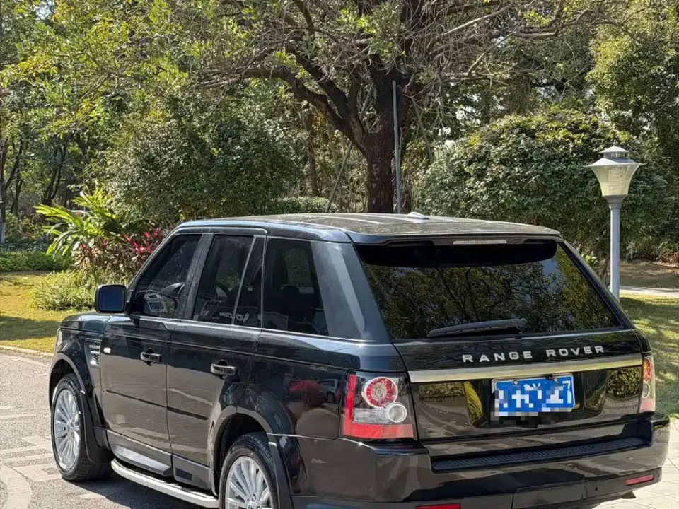 Land Rover Sport