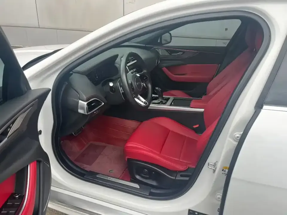 Jaguar XEL
