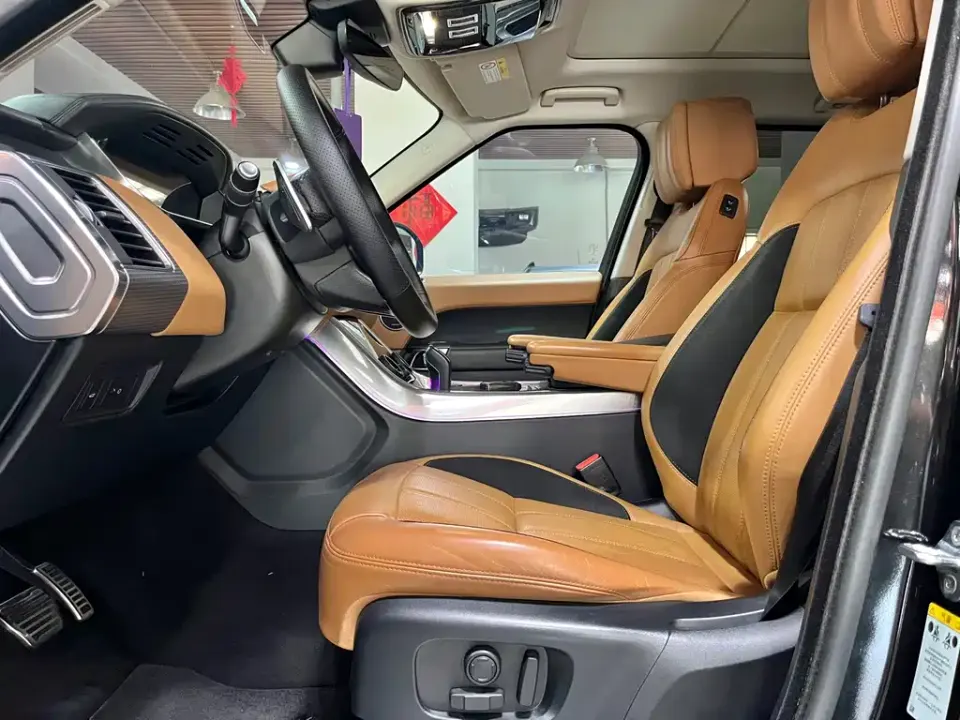 Land Rover Sport
