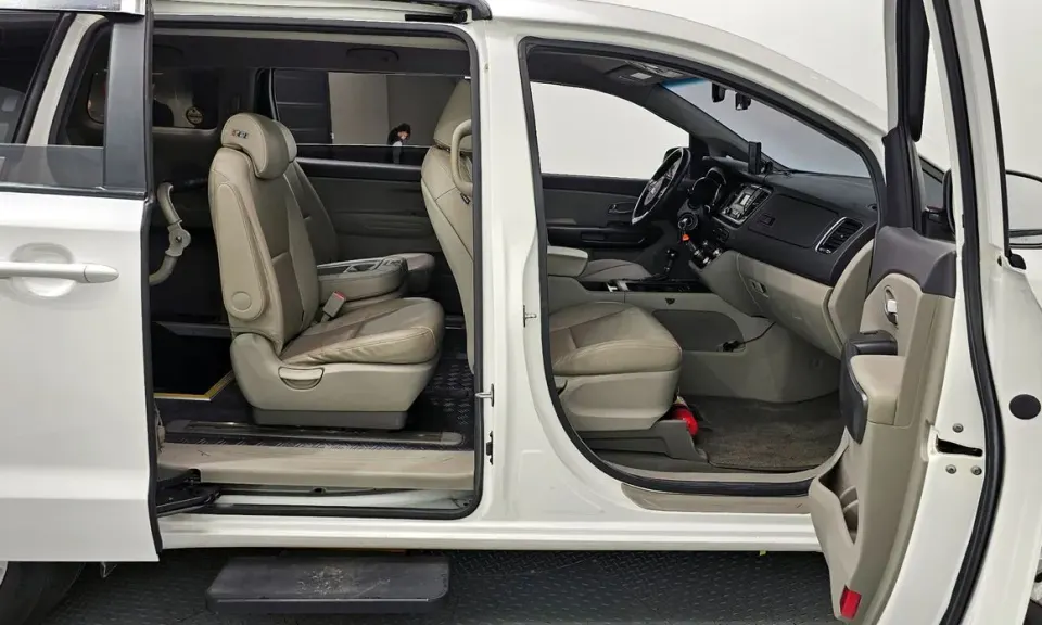 Kia Canival