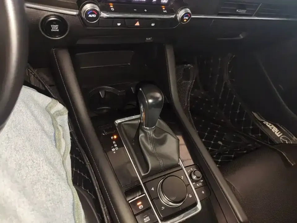 Mazda 3 Axela