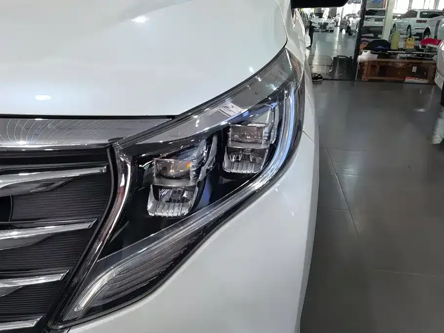 GAC Trumpchi M8