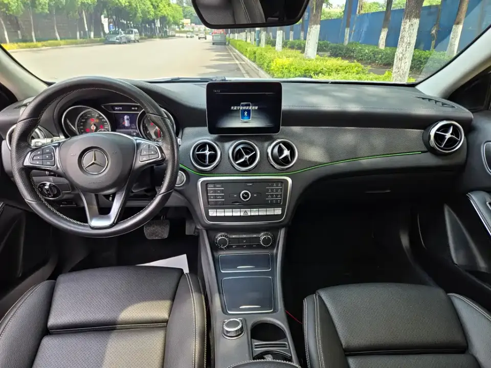 Mercedes-Benz GLA