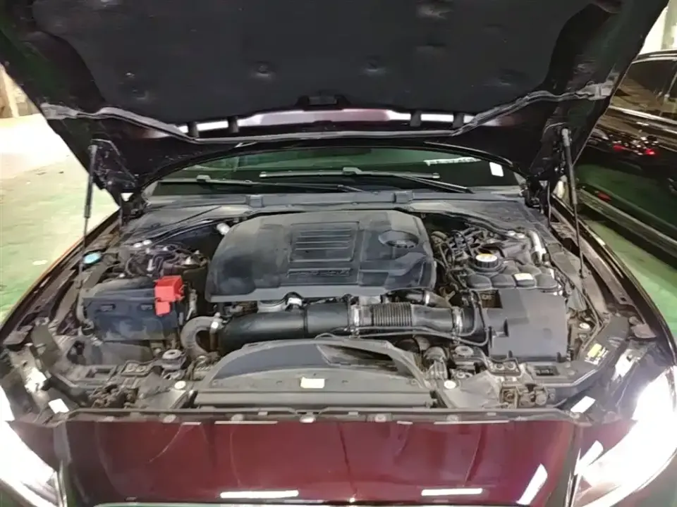 Jaguar XFL