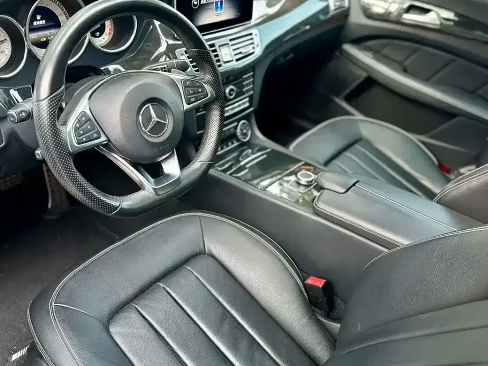 Mercedes-Benz CLS