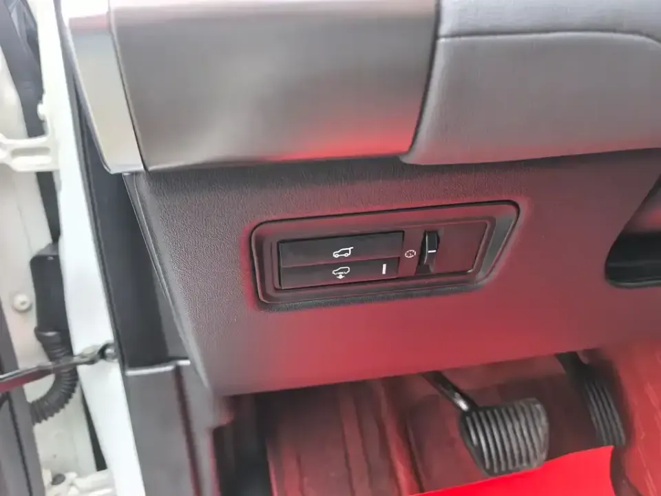 Land Rover Sport