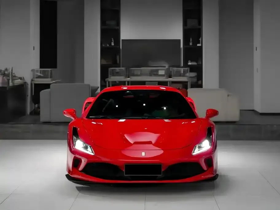 Ferrari F8