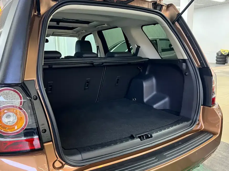 Land Rover Freelander 2