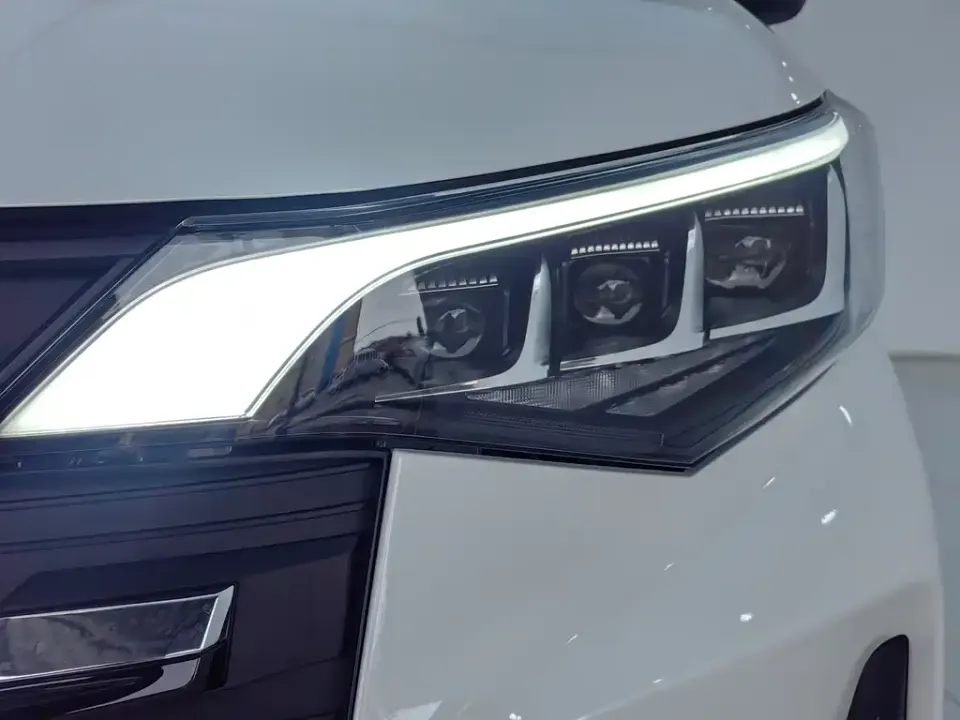 GAC Trumpchi M6