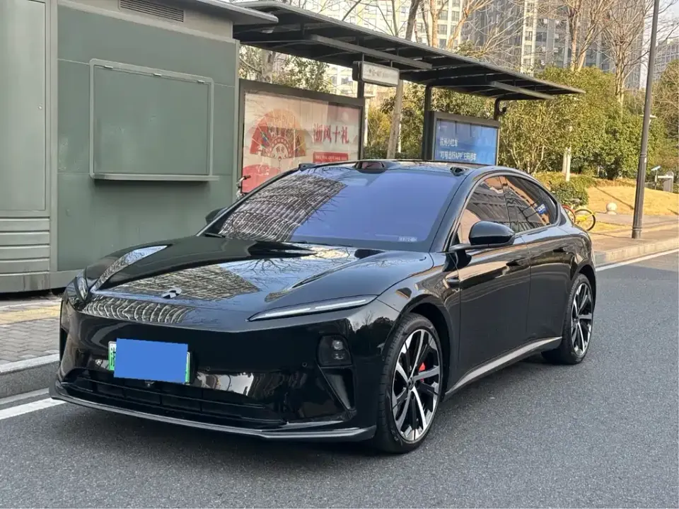 Nio ET5