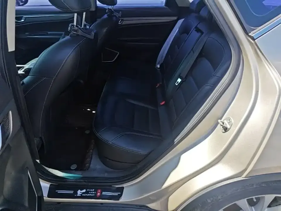 Geely Emgrand GS