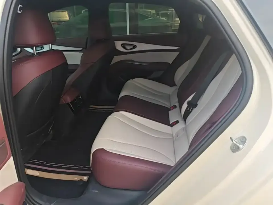 BYD Seal 07 DM-i