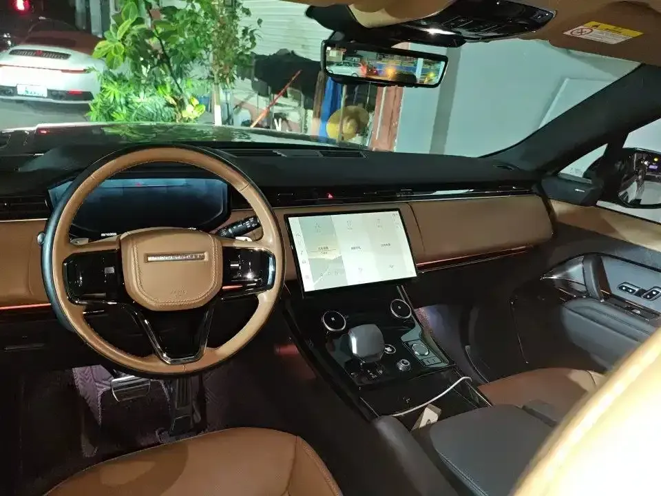 Land Rover Sport