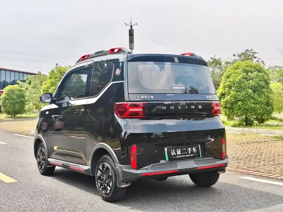 Wuling MINIEV
