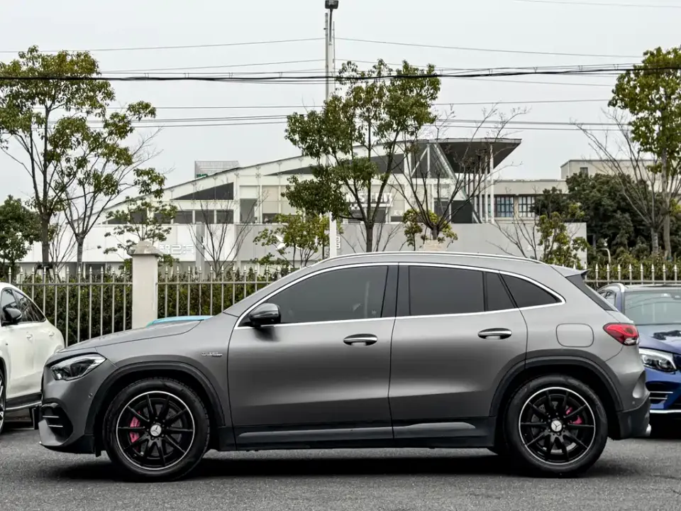 Mercedes-Benz GLA AMG