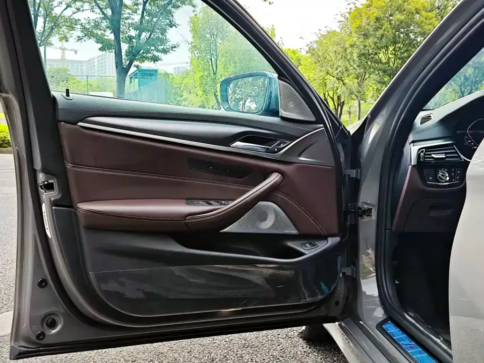 BMW 5 Series (Import)