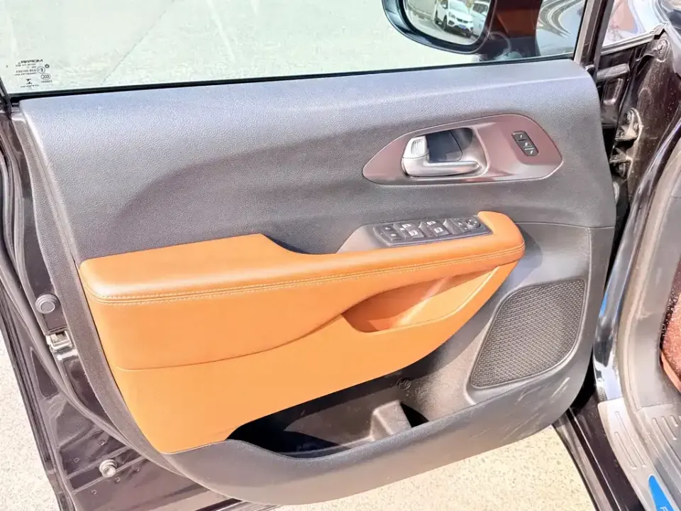 Chrysler Grand Voyager (Import)