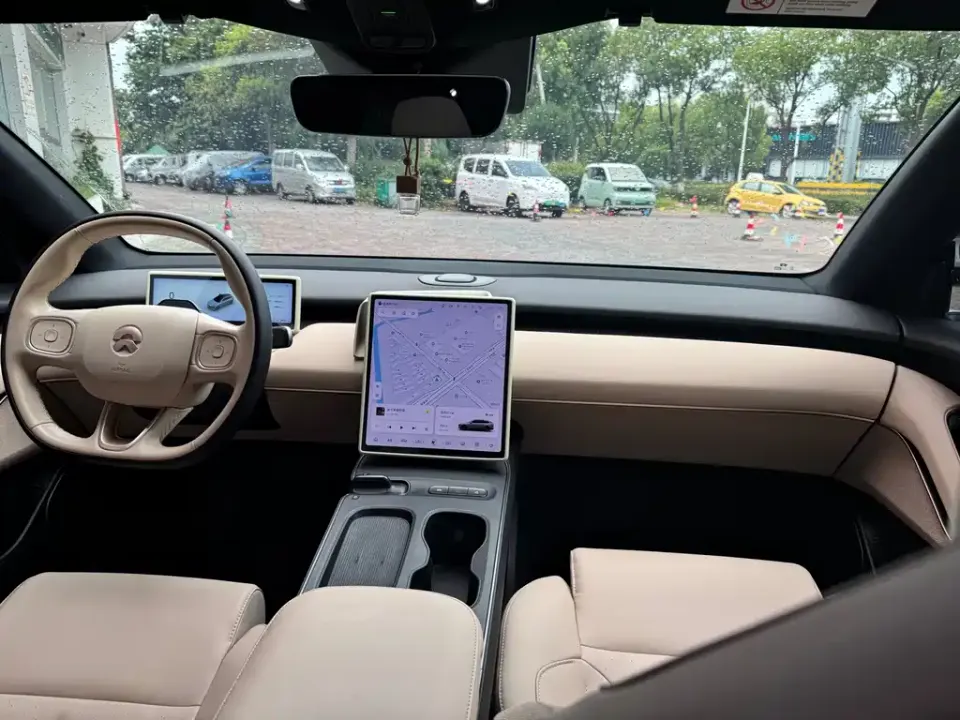 Nio ET5T