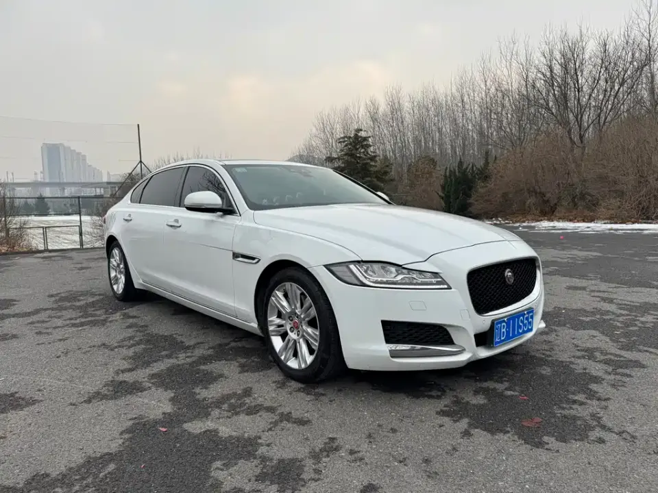 Jaguar XFL