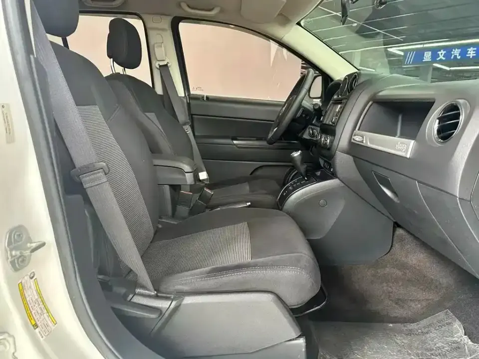 Jeep Compass (Import)