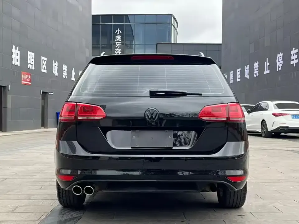 Volkswagen Golf (Import)