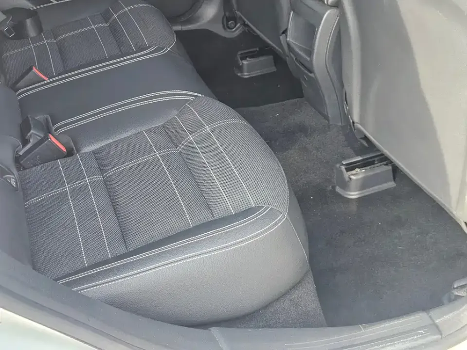 Mercedes-Benz CLA (Import)