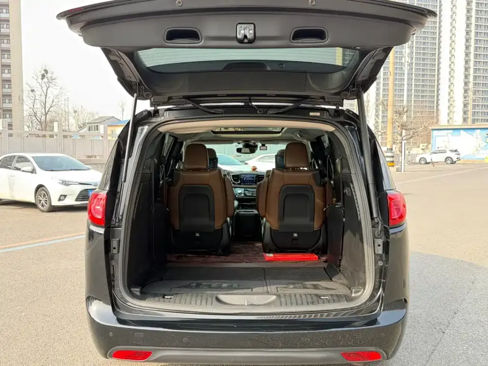 Chrysler Grand Voyager (Import)