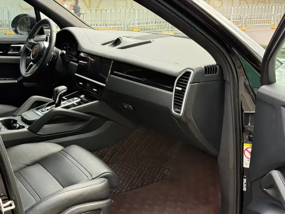 Porsche Cayenne Hybrid