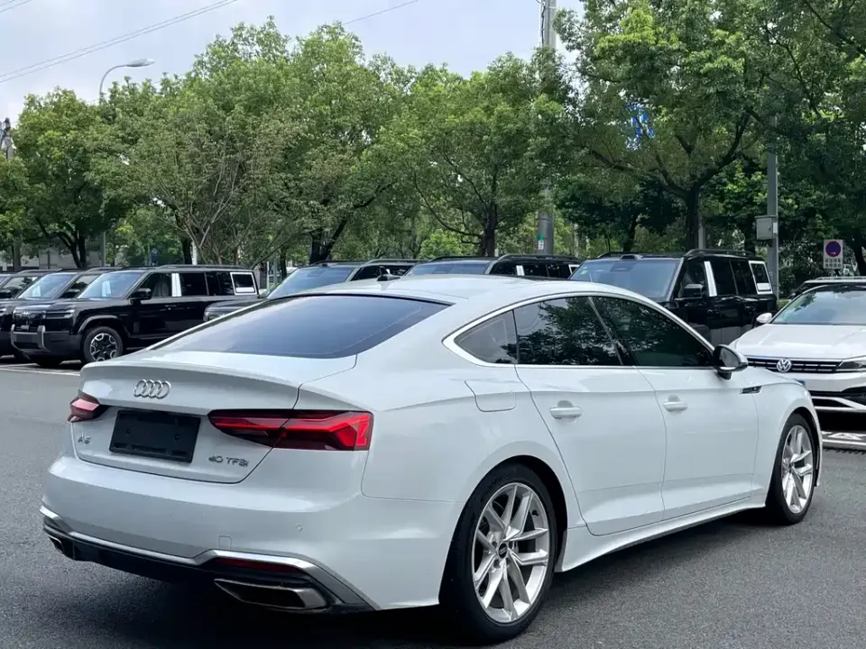 Audi A5 (Import)