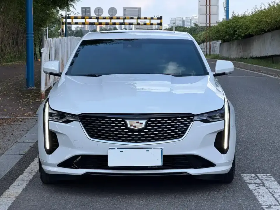 Cadillac CT4