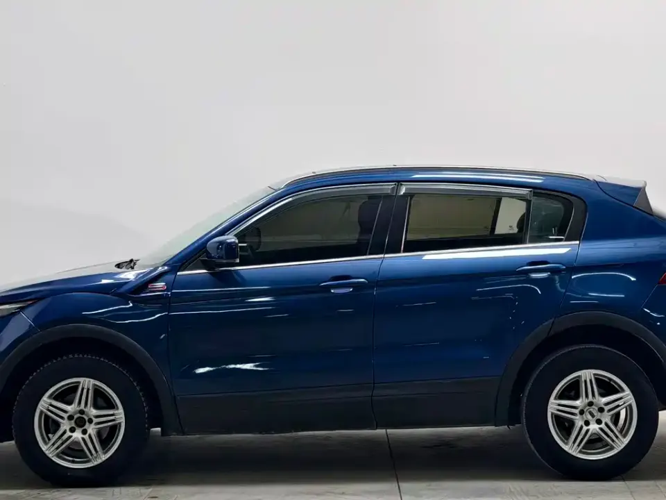 Qoros Qoros 5