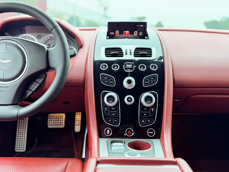 Aston Martin Rapide