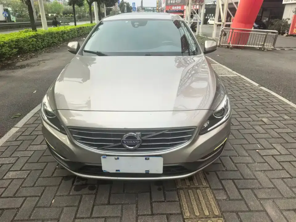 Volvo S60