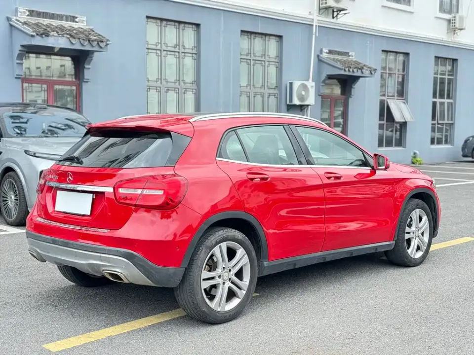 Mercedes-Benz GLA (Import)