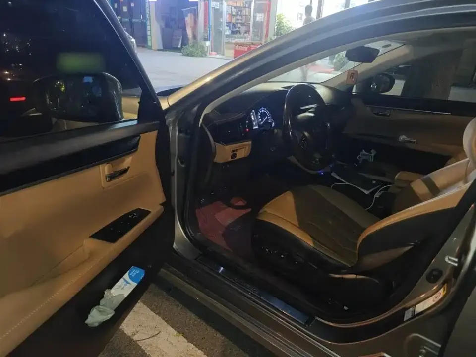 Lexus ES