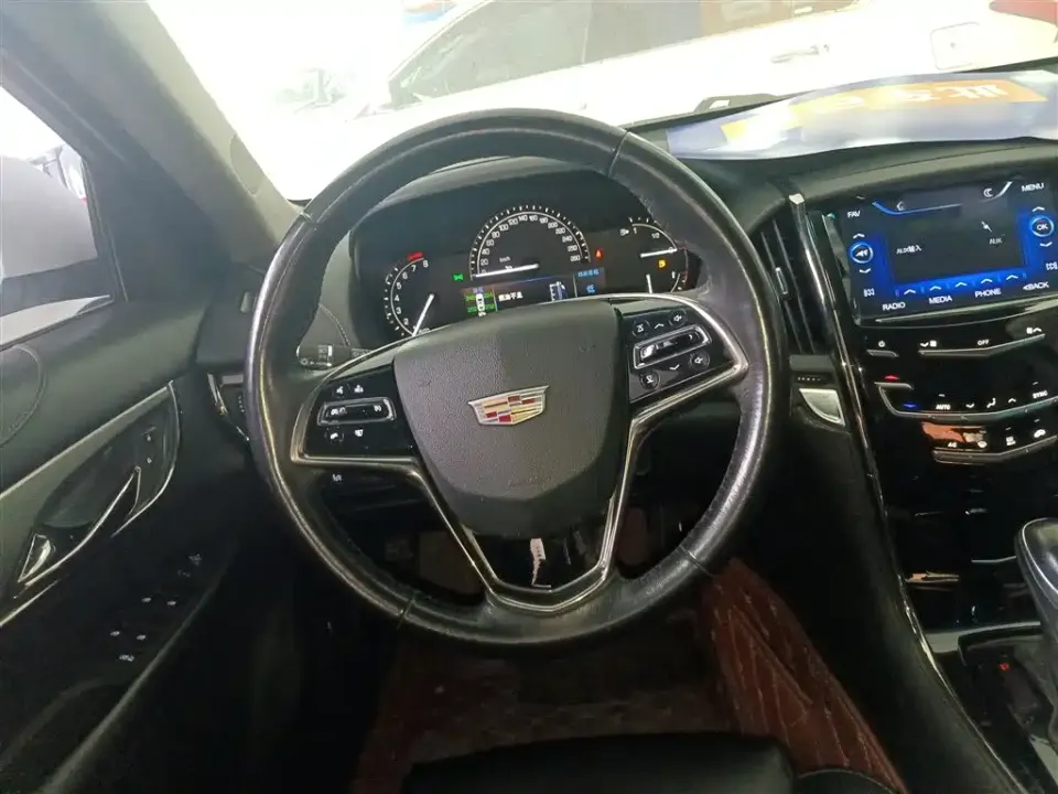 Cadillac ATS-L