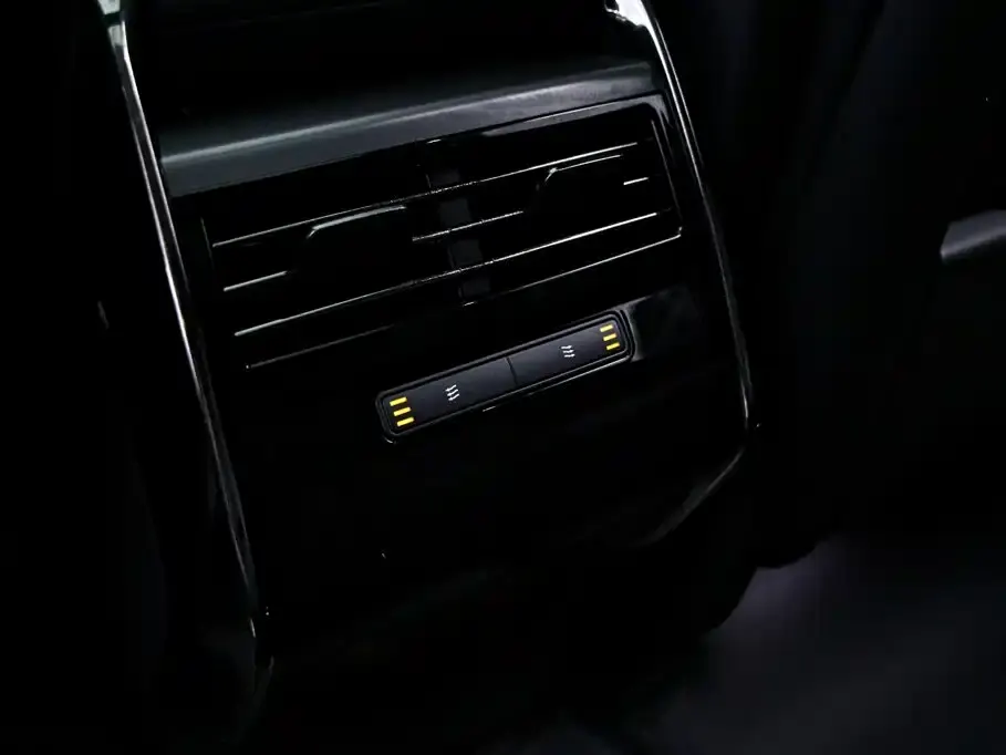 Land Rover Sport