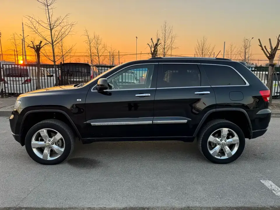 Jeep Grand Cherokee (Import)