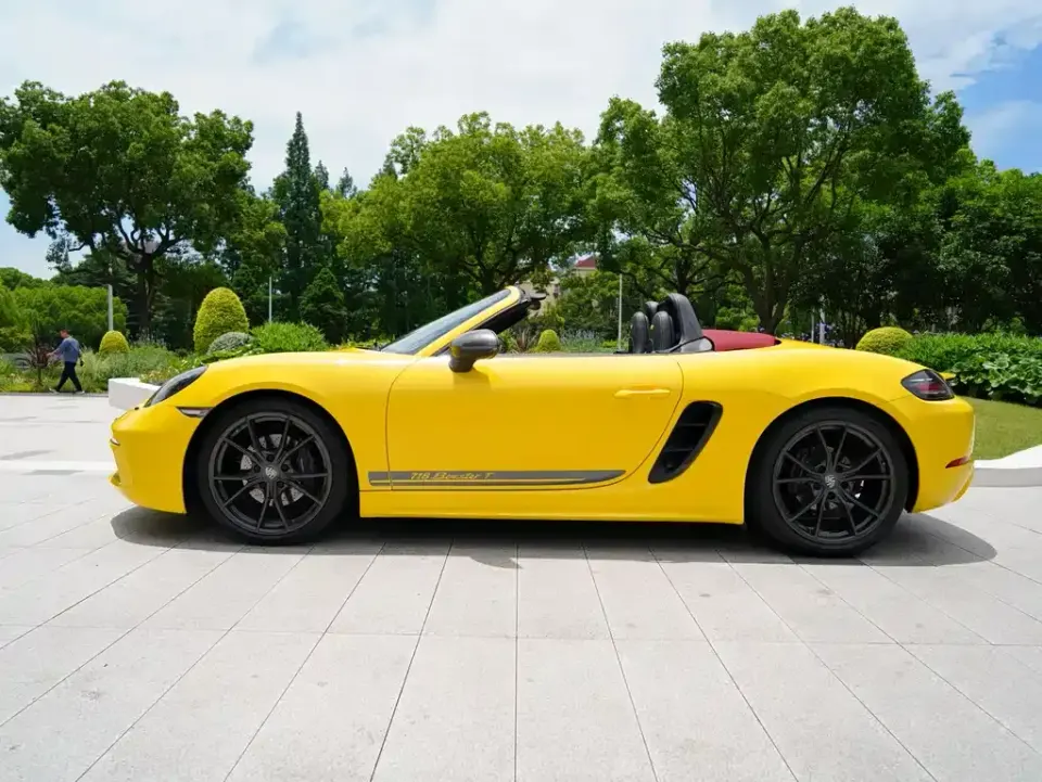 Porsche 718